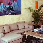 Marina Garden מלון יאליקאבאק