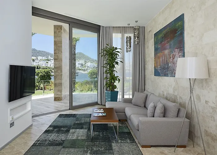 Marina Garden מלון 4*