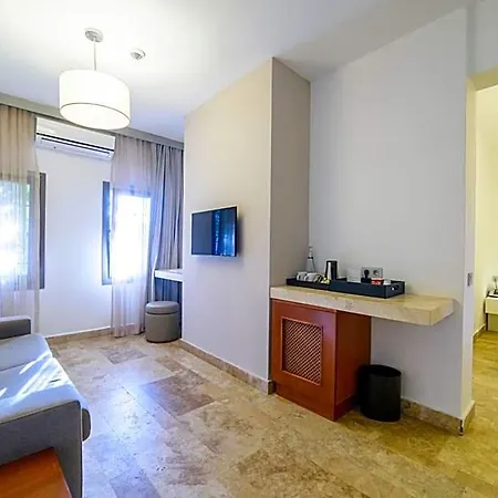 Marina Garden 4*
