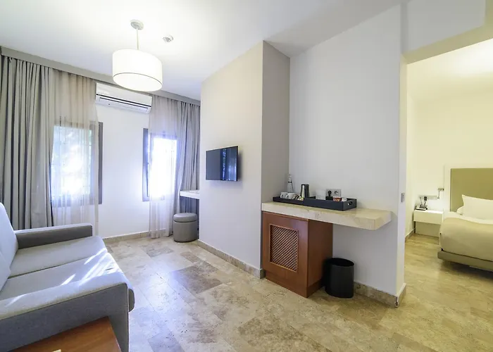 Otel Marina Boutique 4*